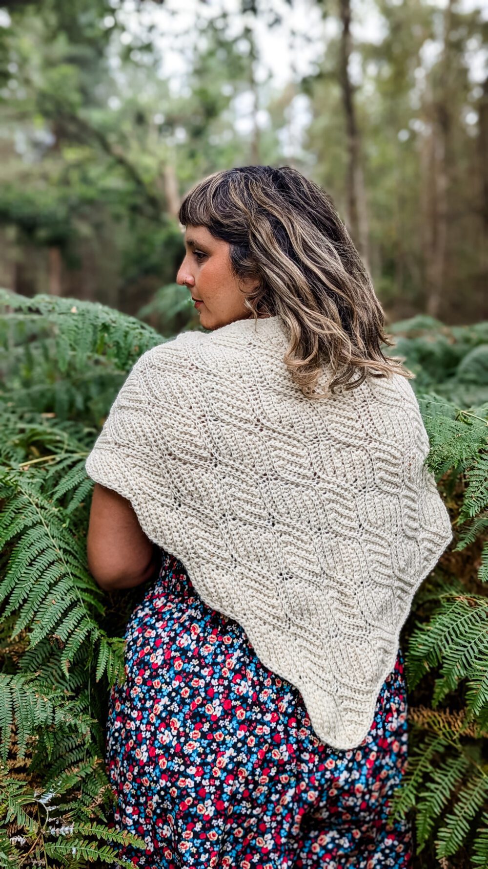 Fiamma Brioche Shawl - Image 12