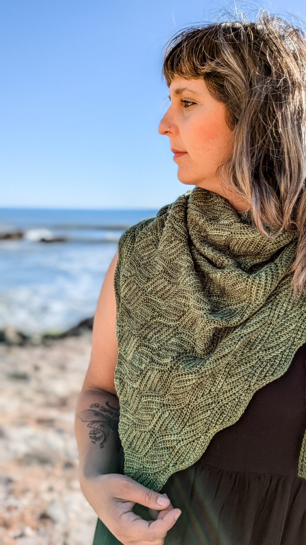 Fiamma Brioche Shawl - Image 11